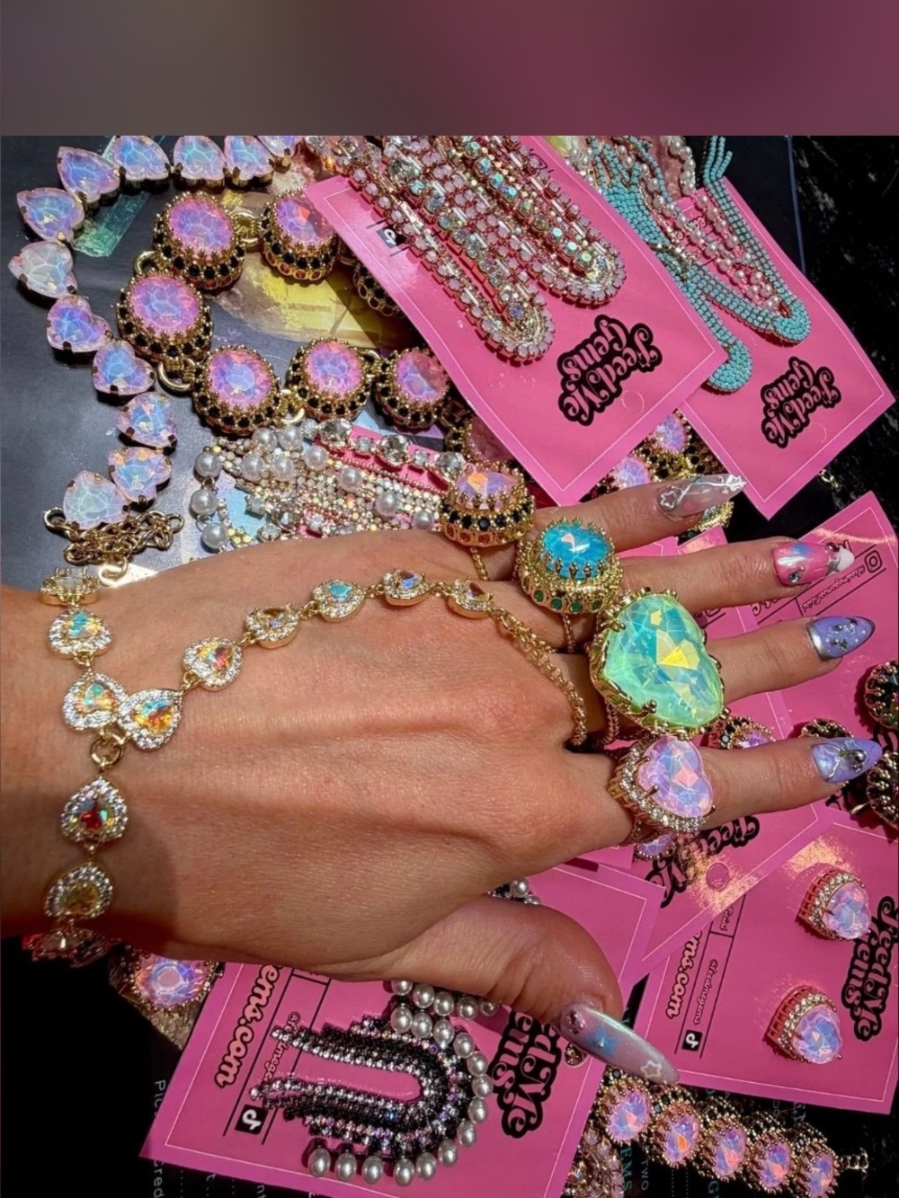 Feed Me Gems AB Fairy Hand Chain